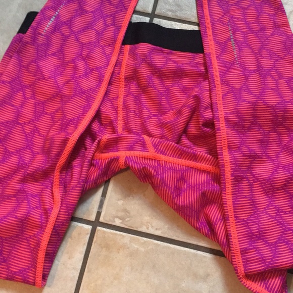 Nike pro leggings size  XL - Picture 5 of 7